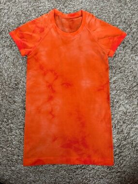 Lululemon Swiftly Tech Short Sleeved Tee